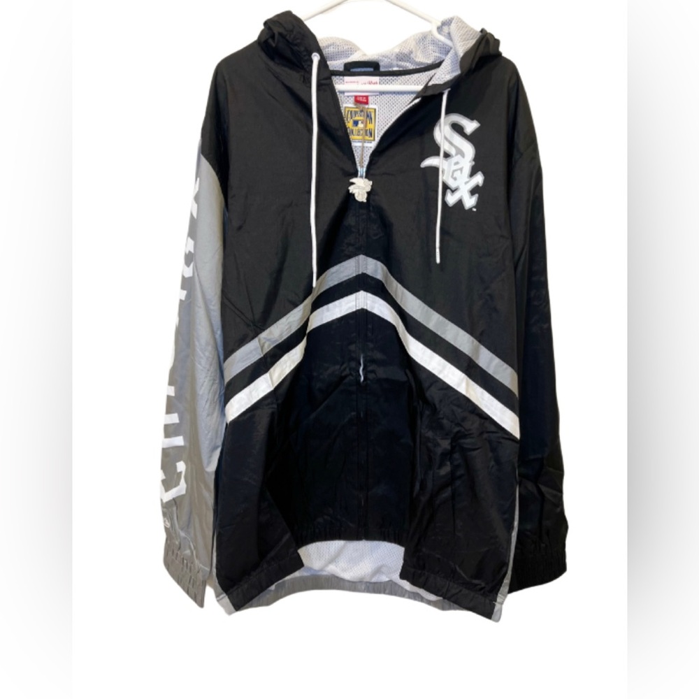 NWT MITCHELL AND NESS CHICAGO WHITE SOX MENS BLACK LIGHT WEIGHT JACKET XL - Picture 2 of 9